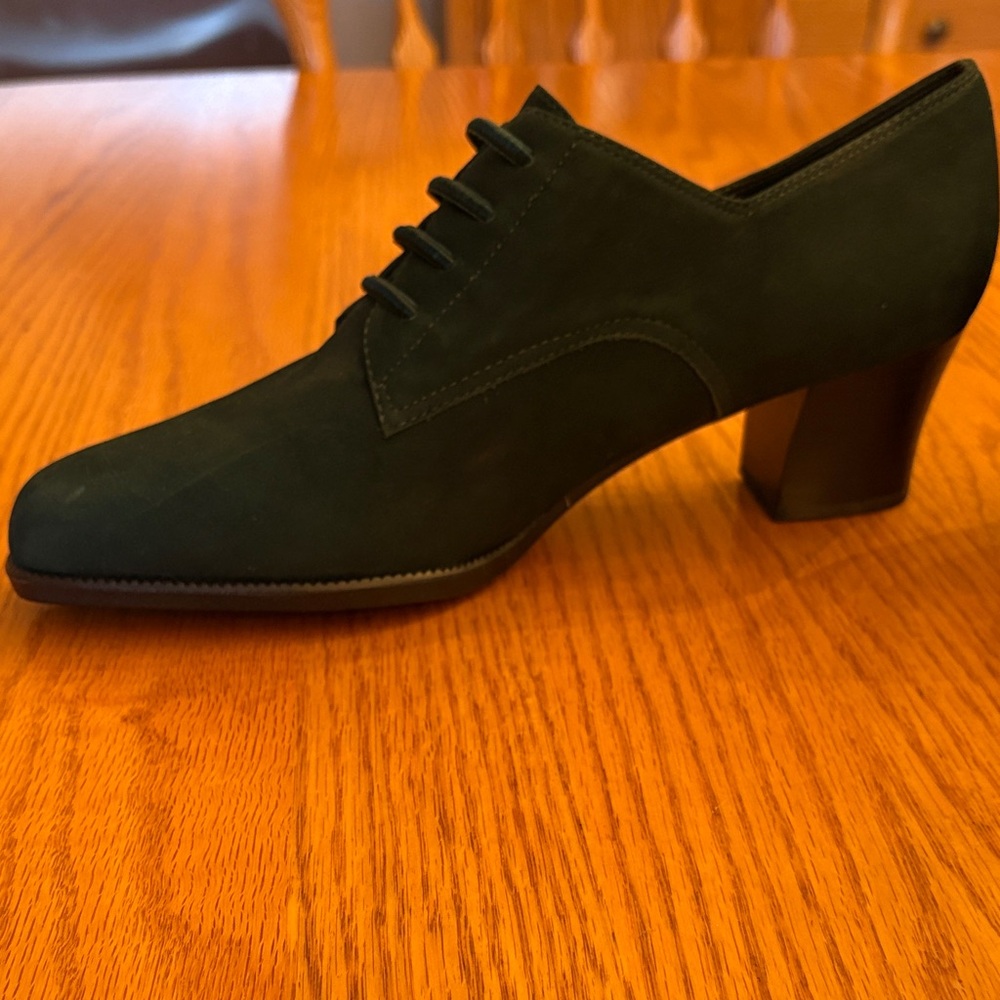 AEROSOLES Vintage Women's Dark Green Suede Heeled Oxfords - Picture 5 of 13